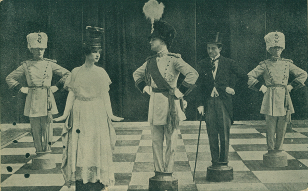 La scacchiera nel film Il re, le torri e gli alfieri (1916)