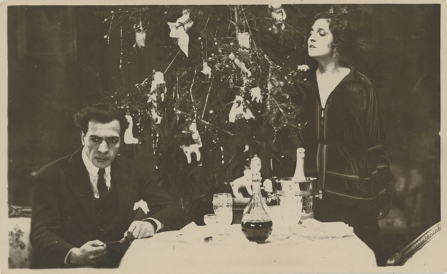 La casa di vetro di Luciano Doria - Triste Natale.